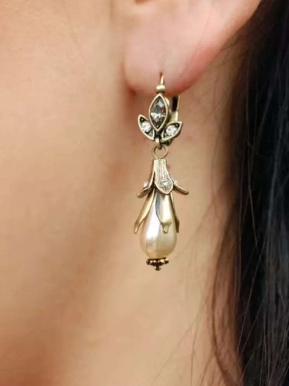 Victorian Drop Earrings Floral Lily Pearl Pendant Leaf Bronze Antiqued Metal